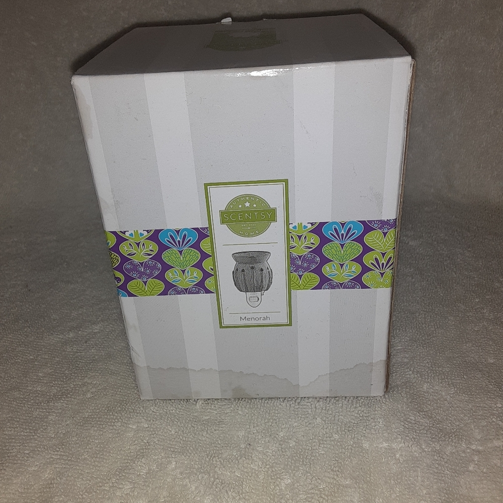 Scentsy Menorah wax warmer mini blue